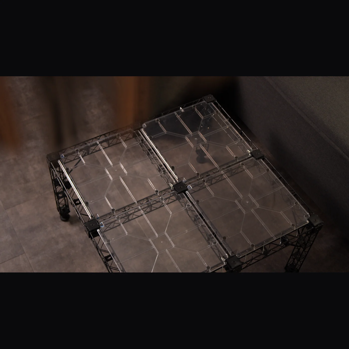 Журнальный стол 1×2×2